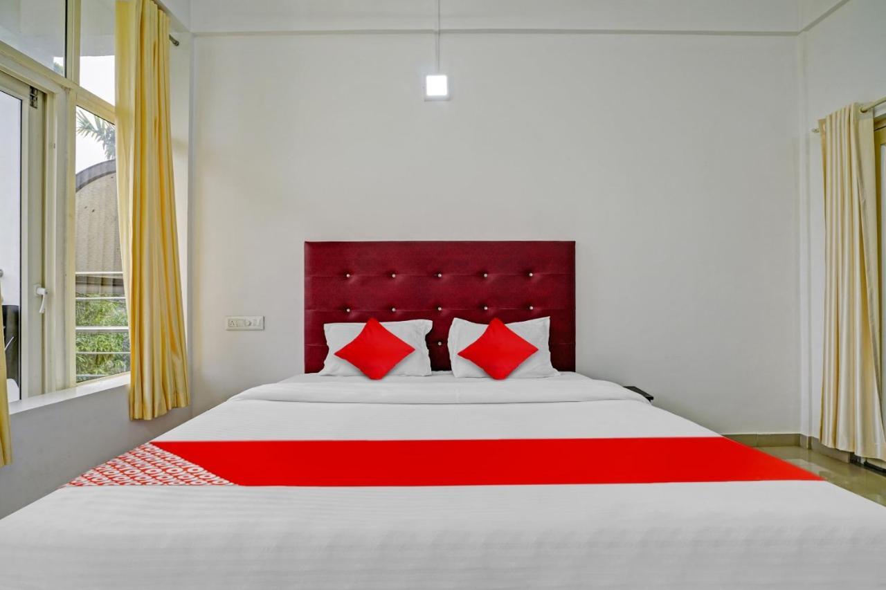 Oyo Flagship 81260 Star Lights Hotel Munnar Exterior photo